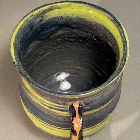 The Bumble Bee Art Mug - Image 2