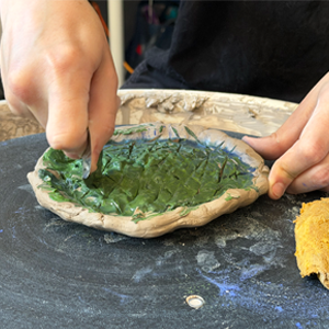 Mixing color into clay